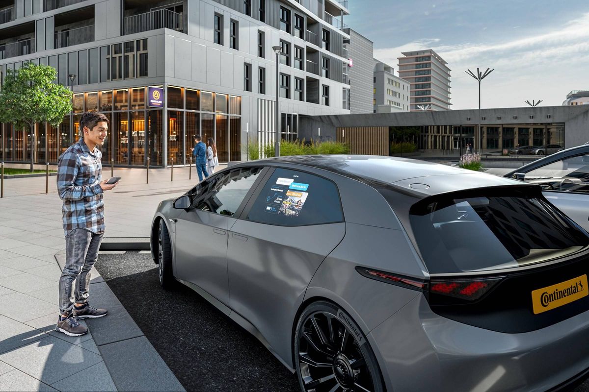 Vor dem Einsteigen kann sich der Nutzer bereits über die Entfernung zum Ziel und das Reichweitenpontenzial informieren. Foto: Continental Vor dem Einsteigen kann sich der Nutzer bereits über die Entfernung zum Ziel und das Reichweitenpontenzial informieren. Foto: Continental